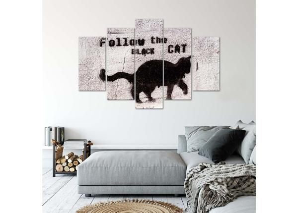 Viieosaline seinapilt Black cat