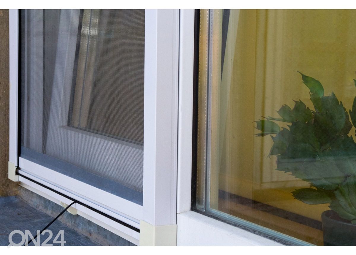 Putukakaitseruloo aknaraamile 120x170 cm suurendatud