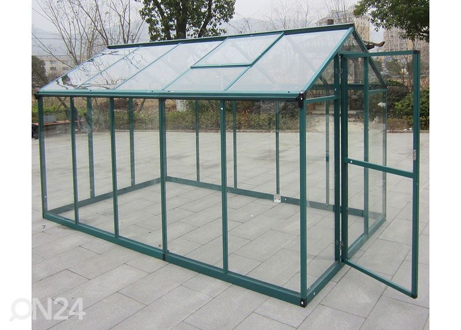 Kasvuhoone klaasist 5,7 m² suurendatud
