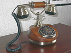 Lauatelefon 404 pruun puit VA-3943