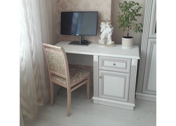 Kirjutuslaud Versailles