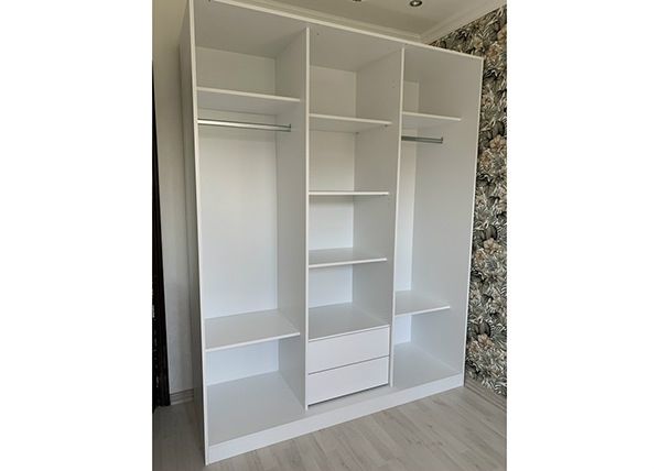 Riidekapp Basja
