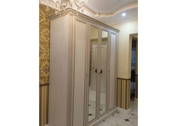 Riidekapp Versailles