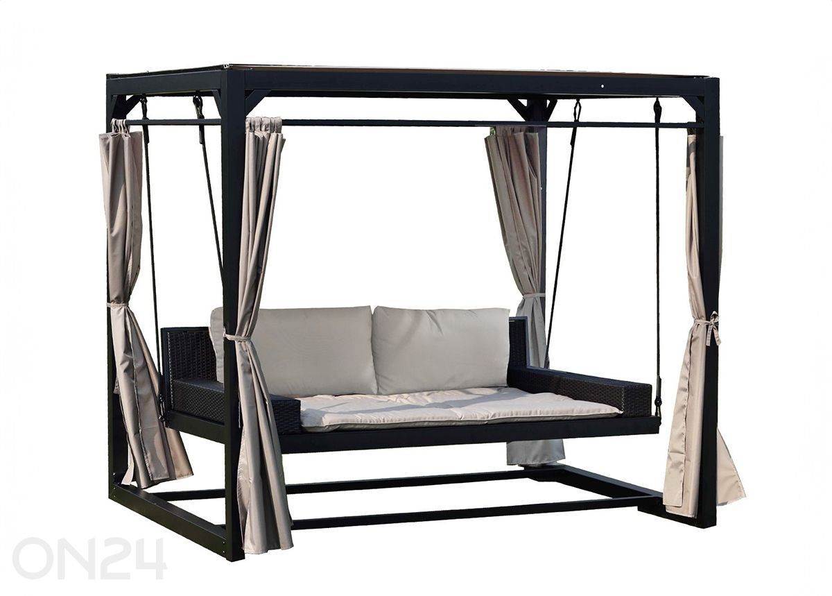 Aiakiik Barcelona varikatusega suurendatud