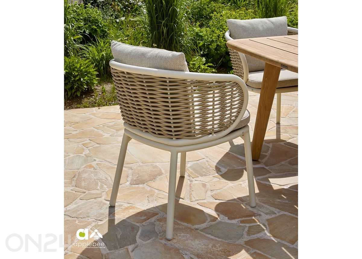 Aiatool Pine Key suurendatud