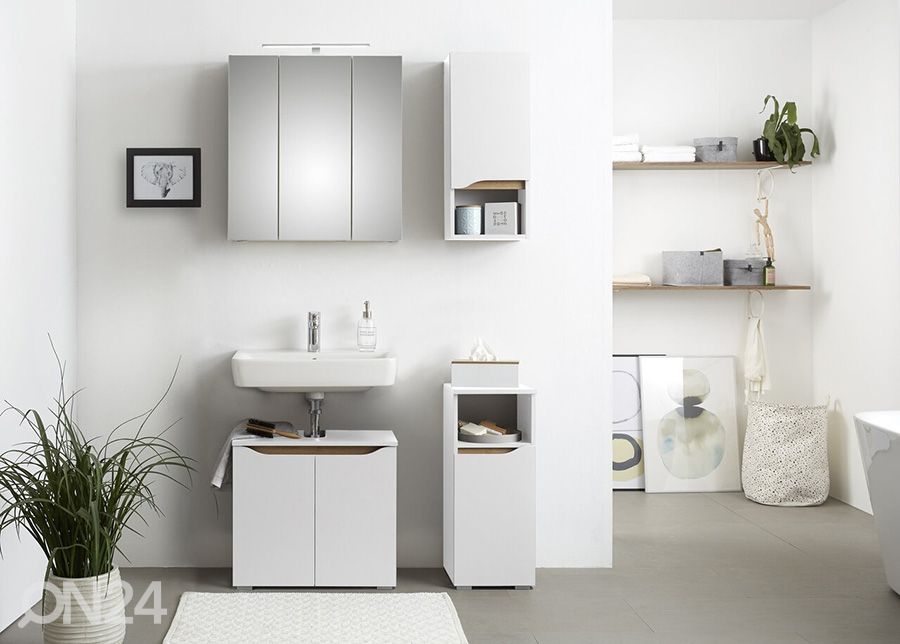 Alumine vannitoakapp 857 suurendatud