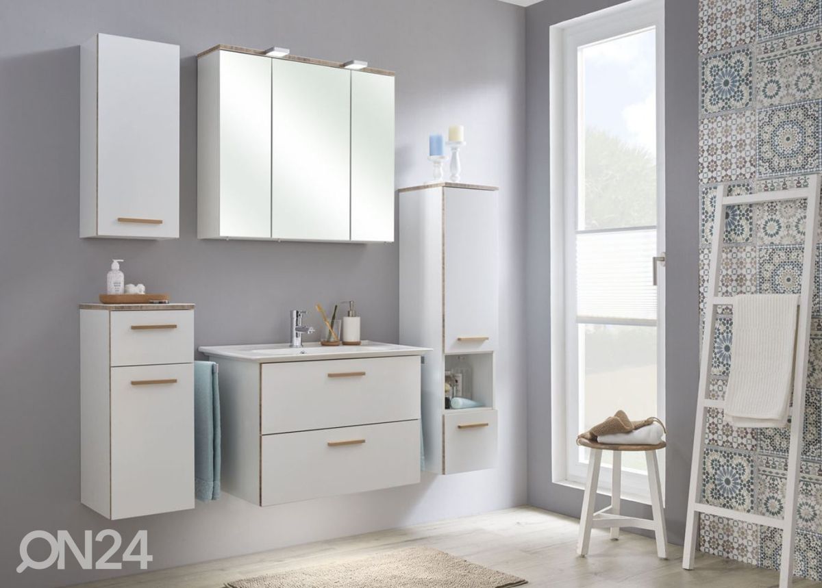 Alumine vannitoakapp 931 suurendatud