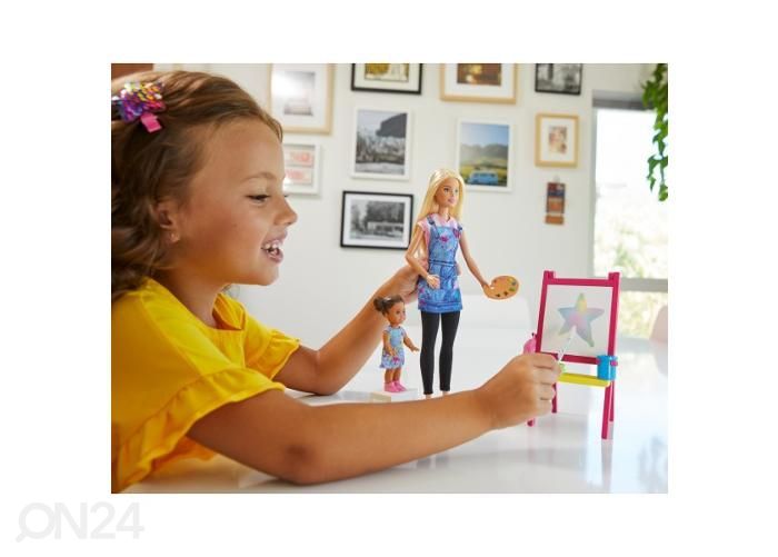 Barbie® Kunstiõpetaja suurendatud