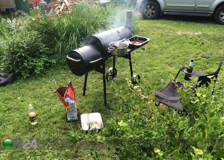 BBQ suitsugrill suurendatud