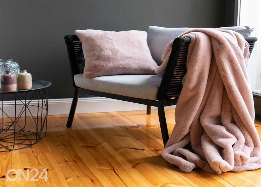Dekoratiivne pleed Heaven Powder pink 150x200 cm suurendatud