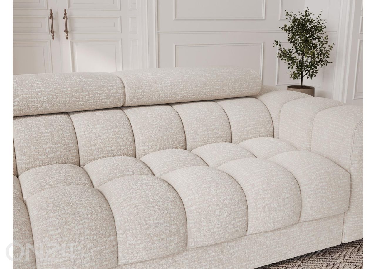 Diivanvoodi Festello suurendatud