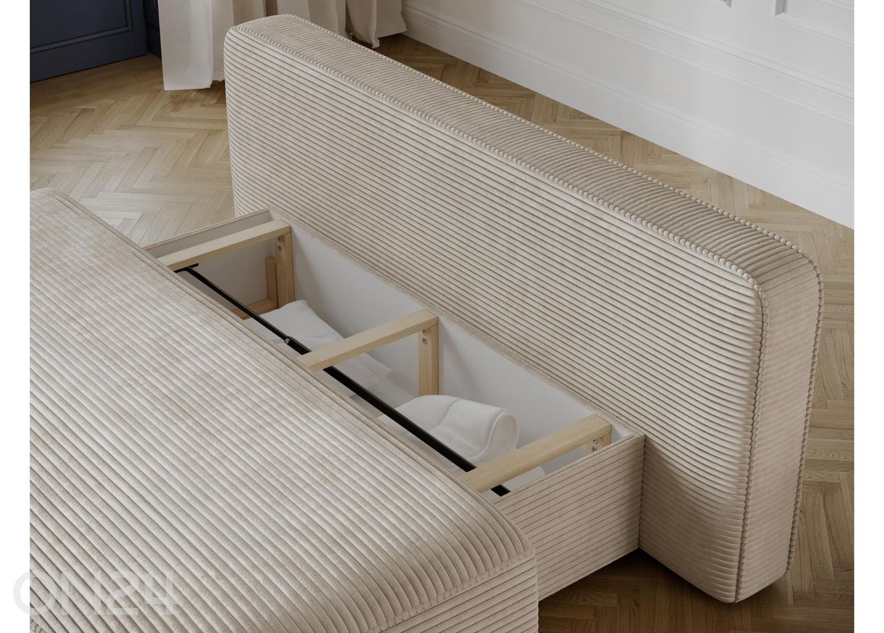 Diivanvoodi Lilana suurendatud