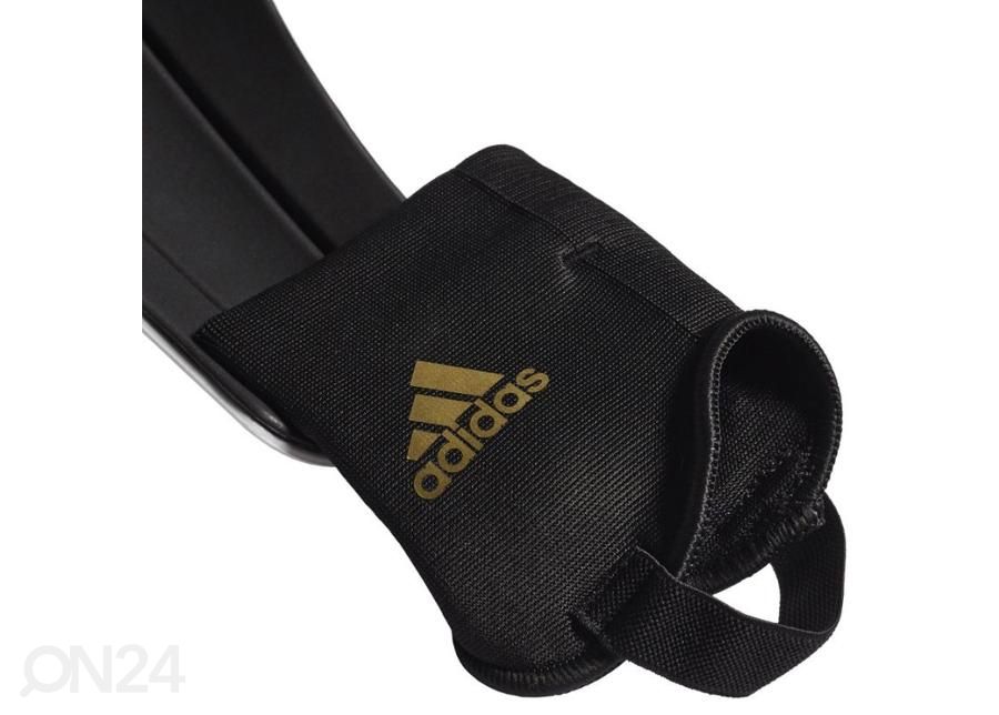 Jalgpalli säärekaitsmed Adidas Predator SG Match FS0341 suurendatud