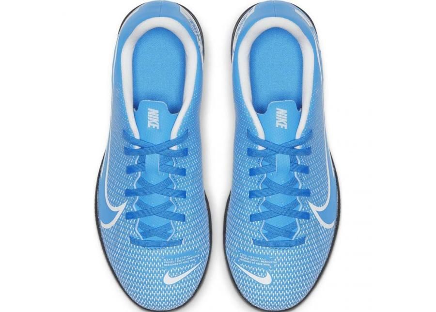 Jalgpallijalatsid lastele Nike Mercurial Vapor 13 Club IC Jr AT8169-414 suurendatud
