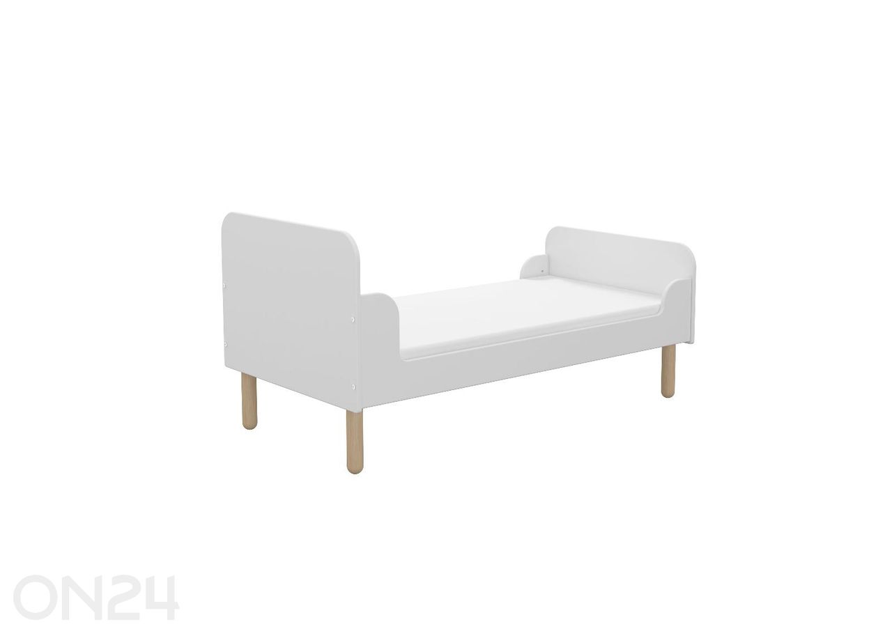 Juuniorvoodi Thuka Dagmar suurendatud