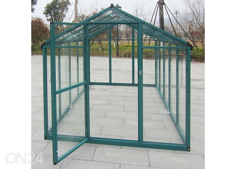 Kasvuhoone klaasist 5,7 m² suurendatud