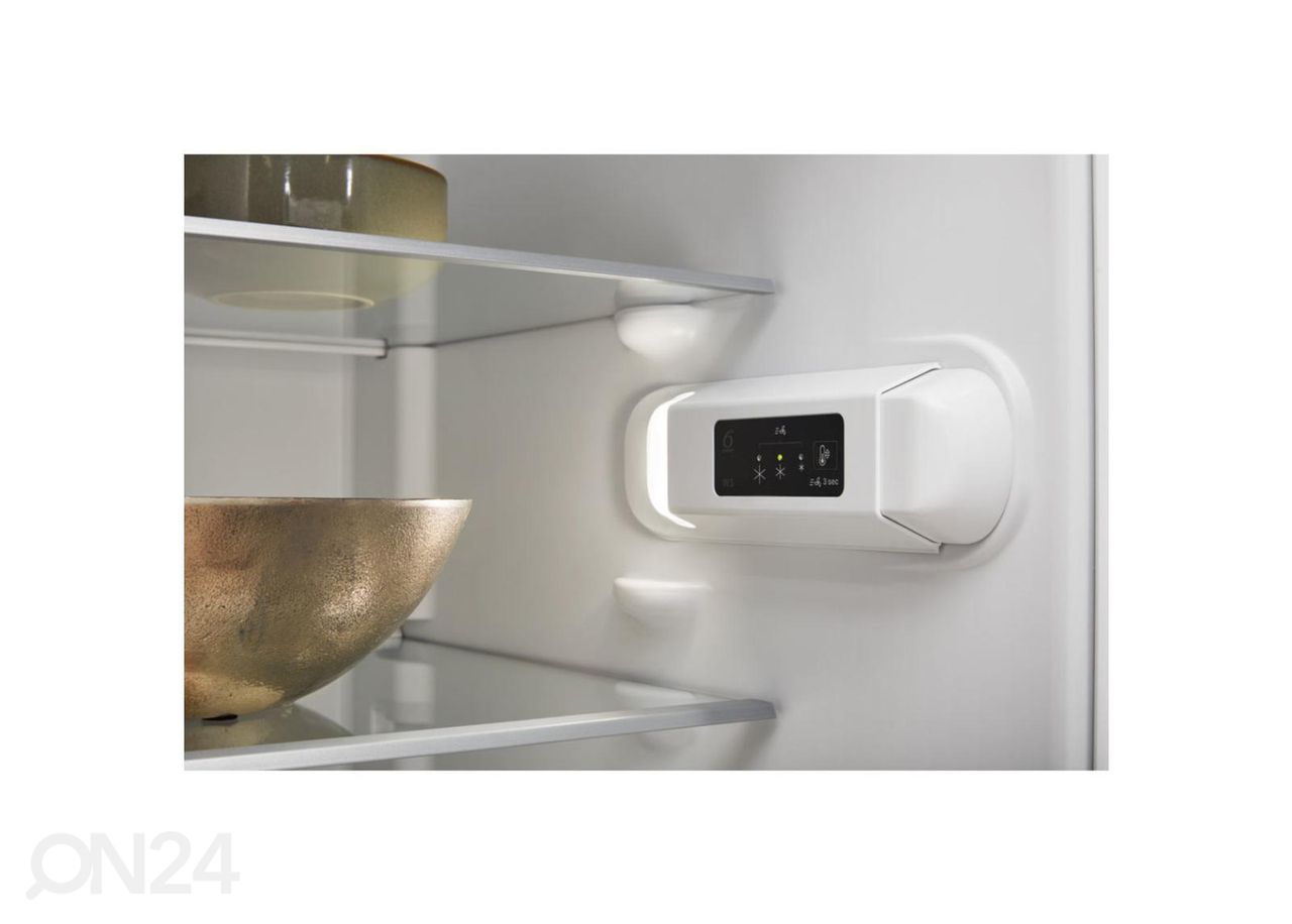 Külmkapp Whirlpool W5911EW1 suurendatud