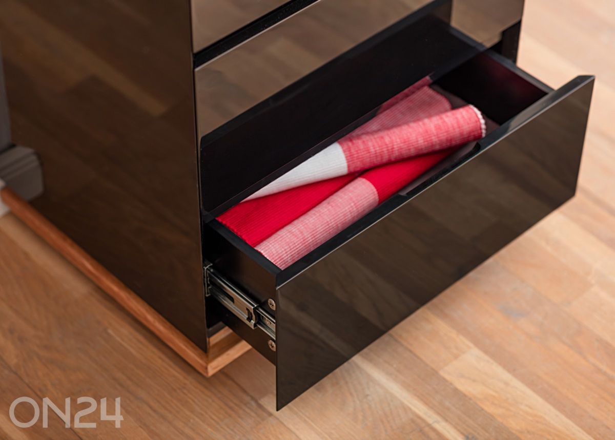 Kummut Chiaro suurendatud