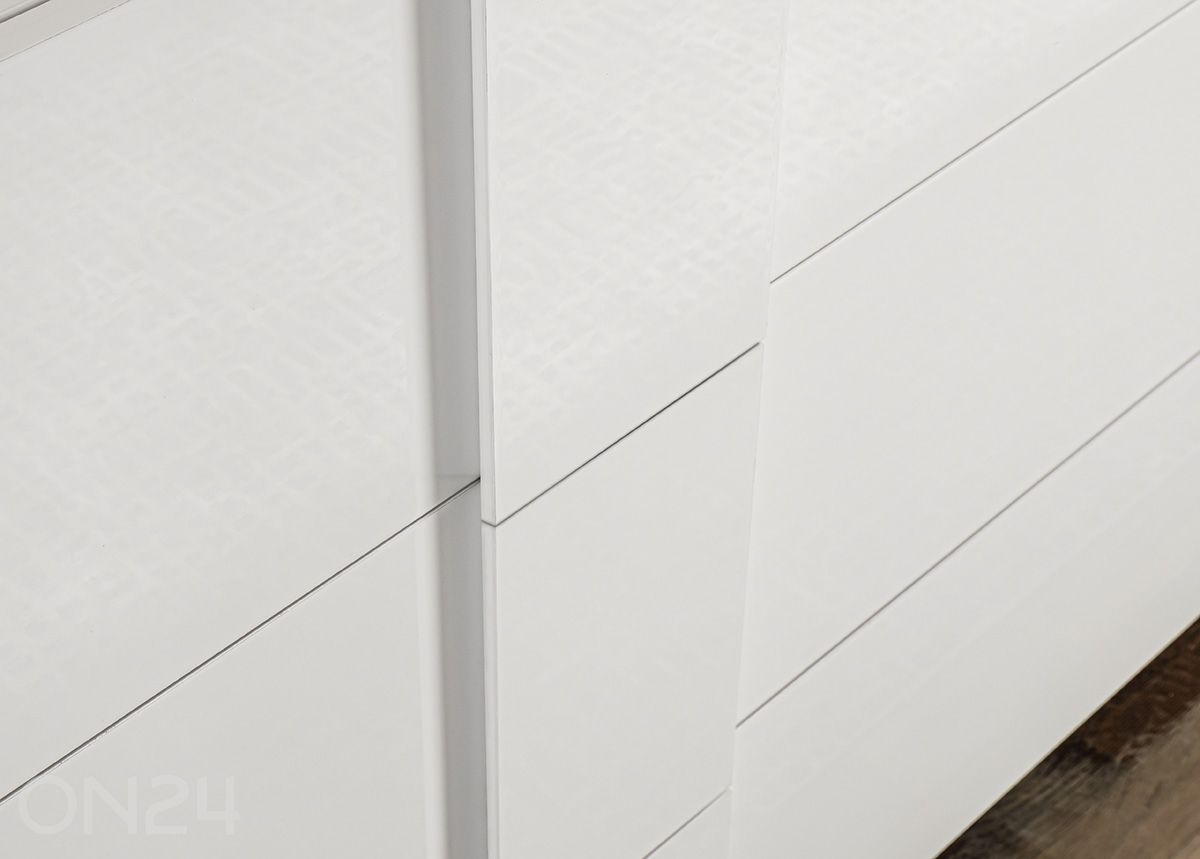 Kummut Jupiter suurendatud