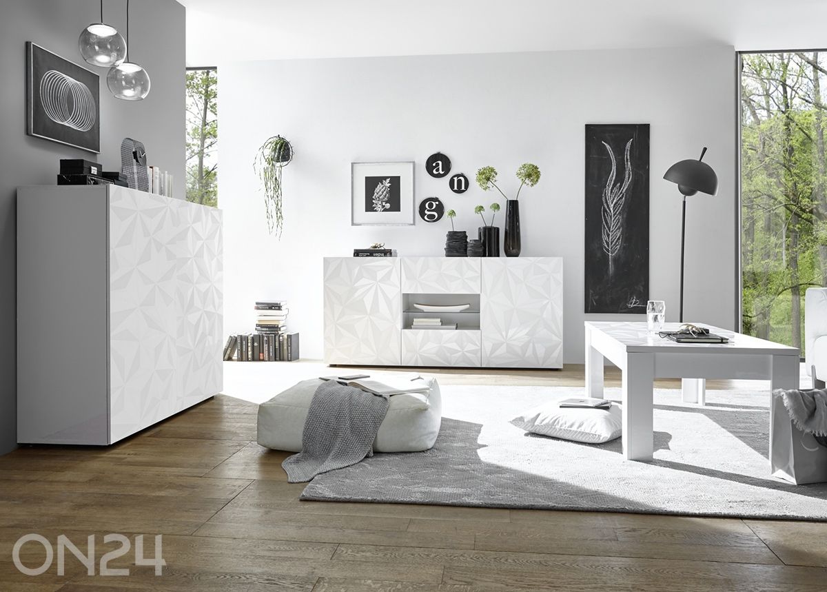 Kummut Prisma suurendatud