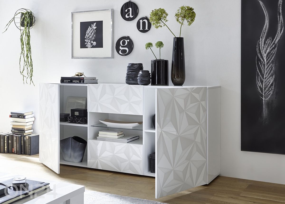 Kummut Prisma suurendatud