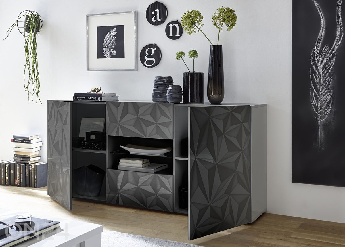 Kummut Prisma suurendatud