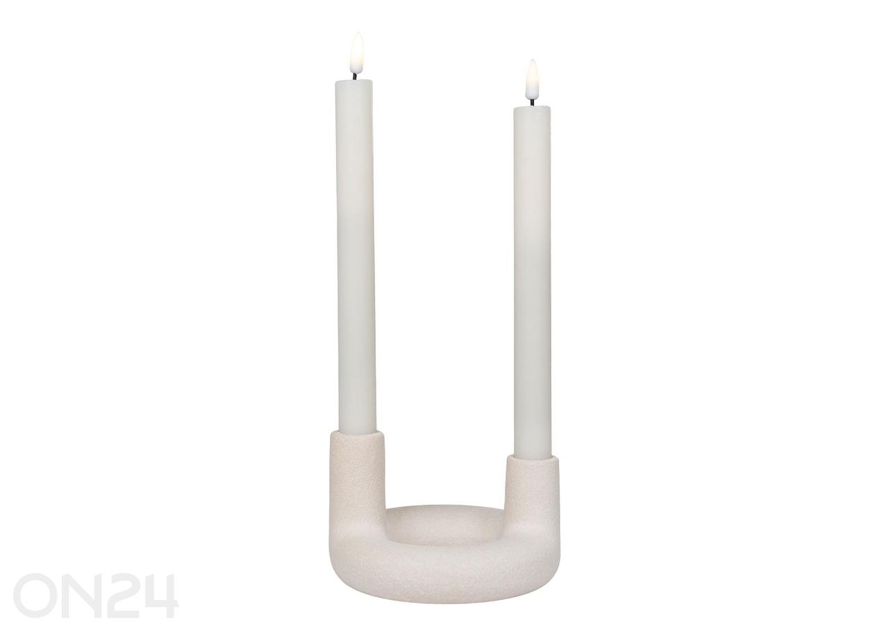 Küünlahoidja suurendatud