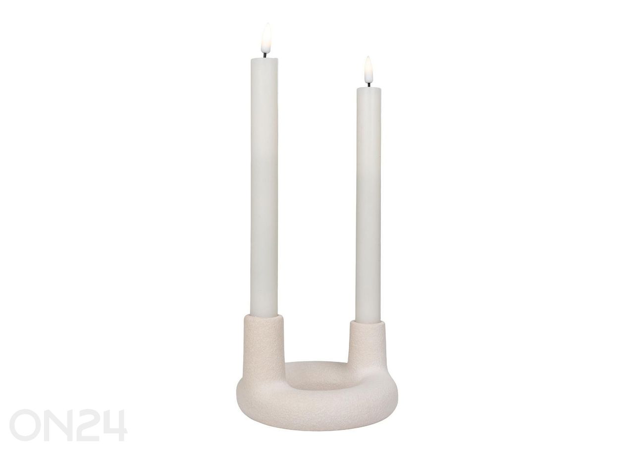 Küünlahoidja suurendatud