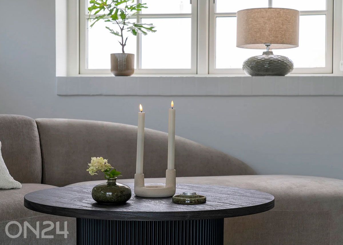 Küünlahoidja suurendatud