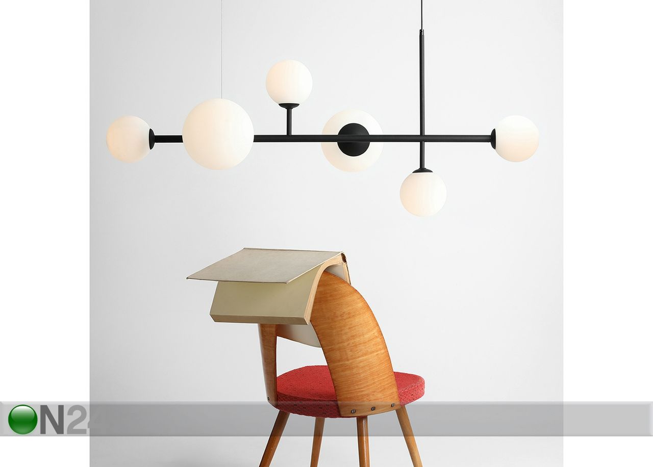 Laelamp Dione suurendatud
