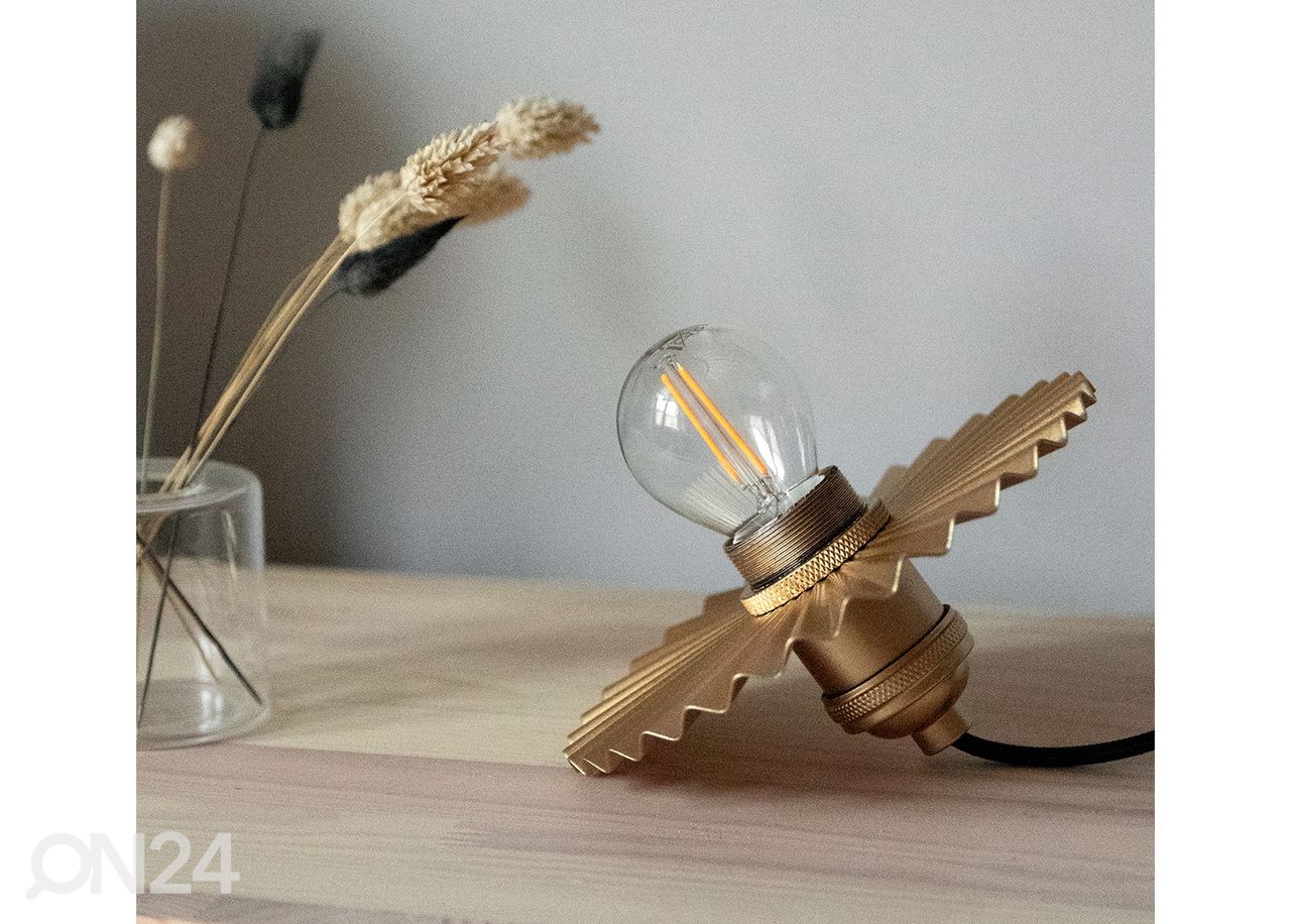 Laelamp Omega suurendatud