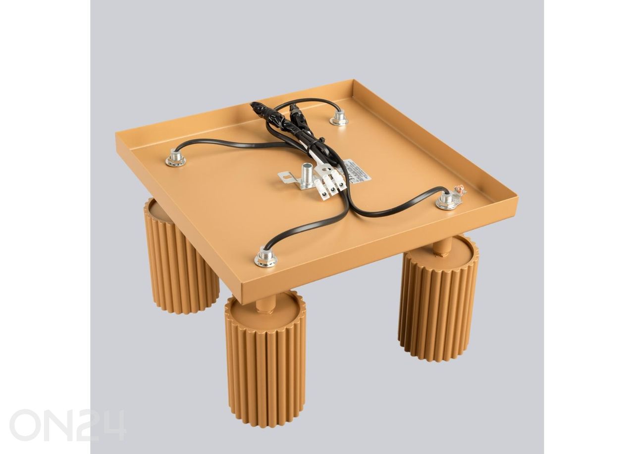 Laevalgusti Karbon 4 suurendatud