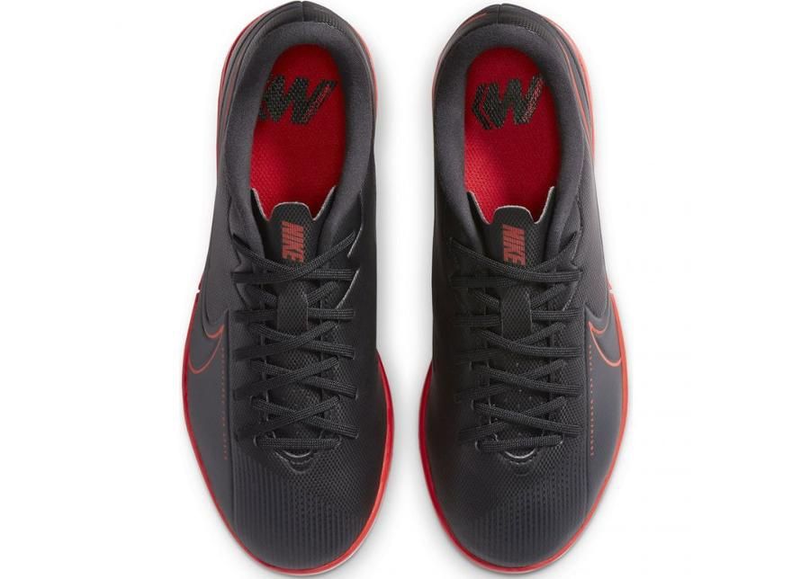 Laste saali jalgpallijalatsid Nike Mercurial Vapor 13 Academy IC Jr AT8137 060 suurendatud