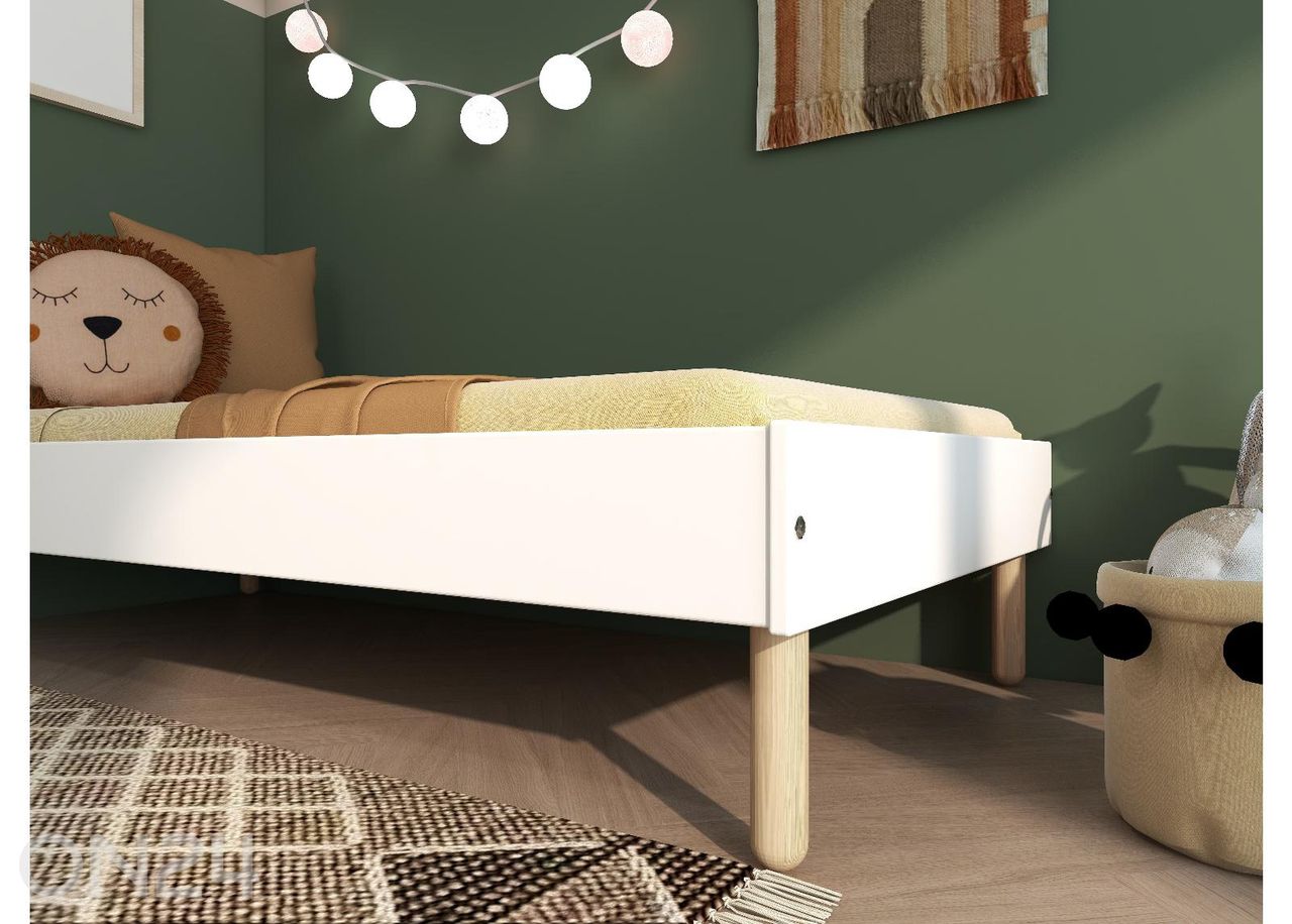 Lastevoodi Thuka Dagmar suurendatud