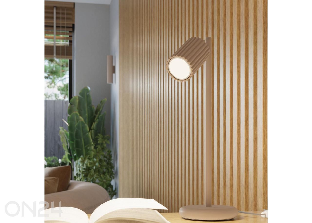 Lauavalgusti Karbon suurendatud