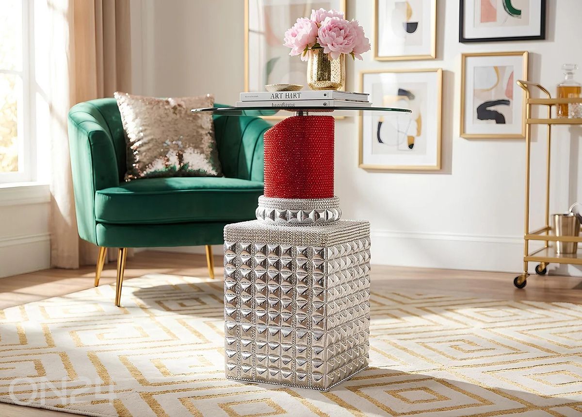 Laud Lipstick suurendatud