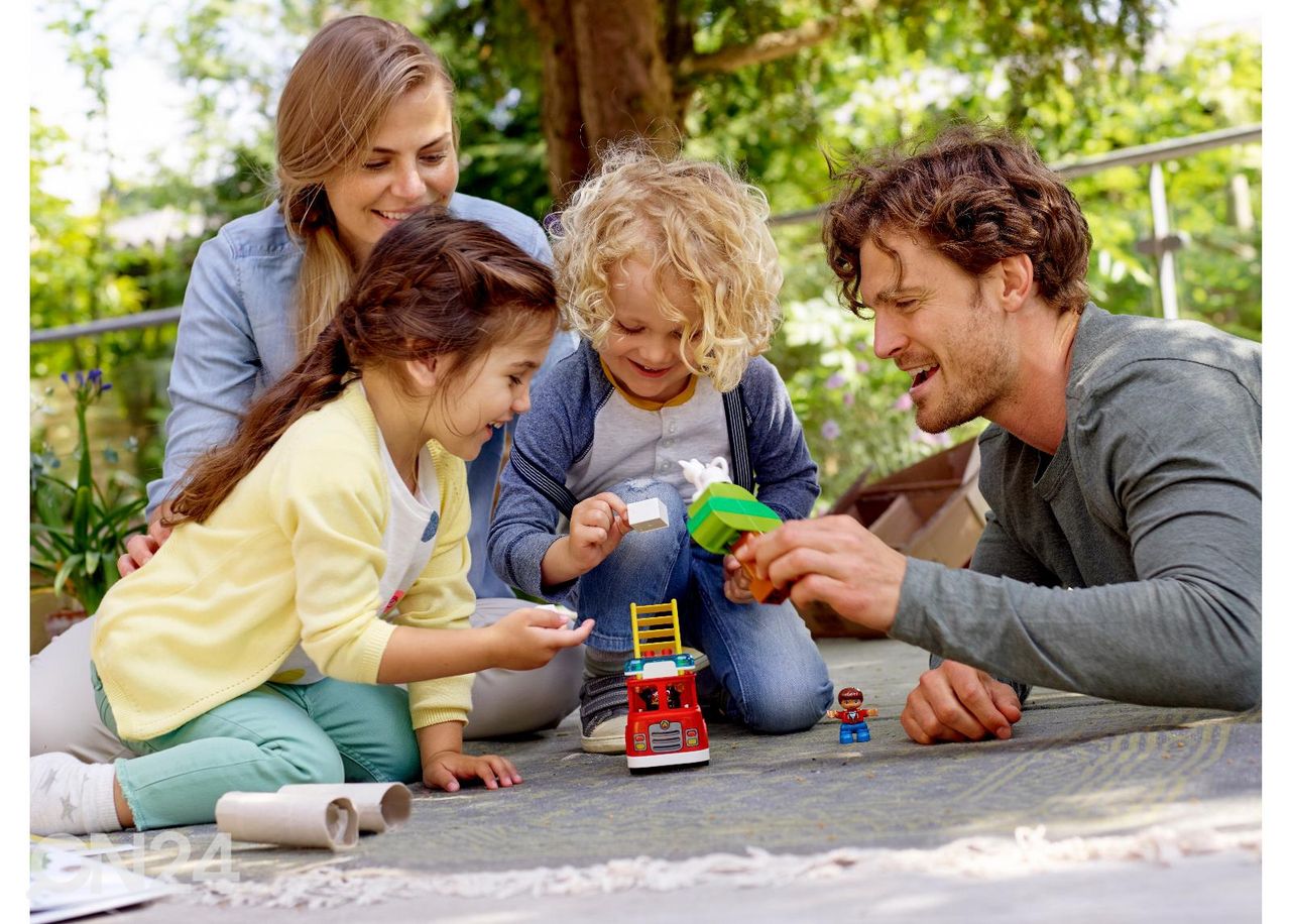 LEGO DUPLO Tuletõrjeauto suurendatud