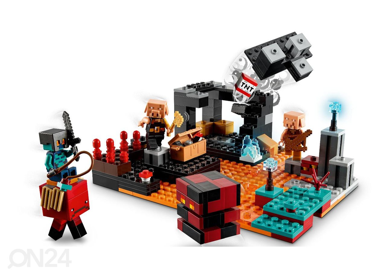 LEGO Minecraft Nether Bastion suurendatud