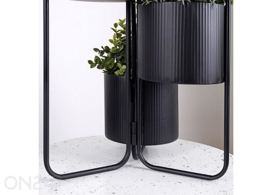 Lillepostament, must suurendatud