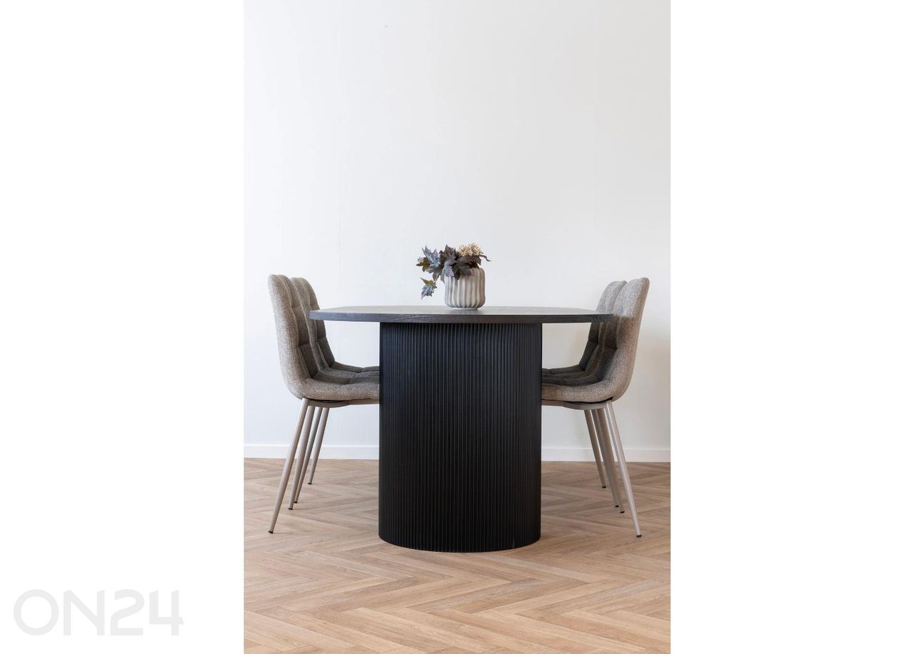 Lillepott suurendatud