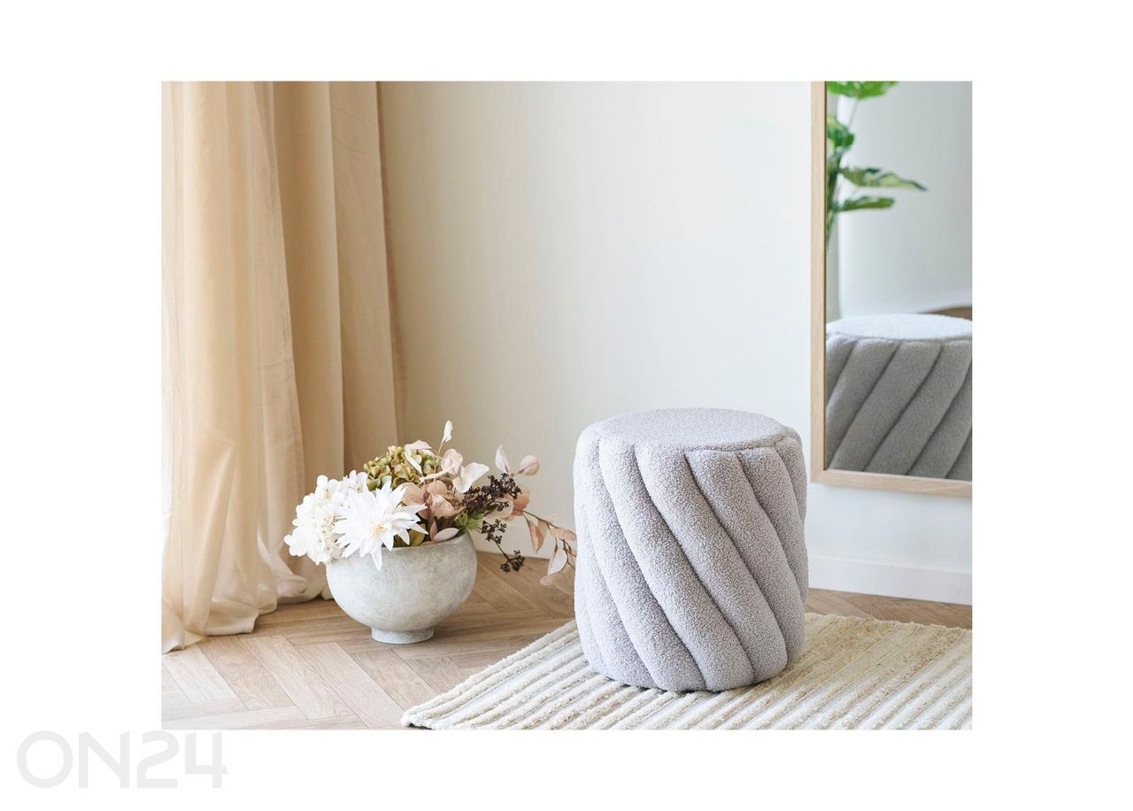 Lillepott suurendatud