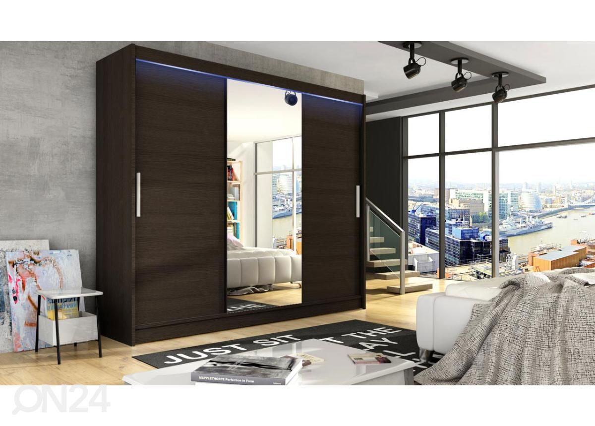 Lükandustega riidekapp 250 cm + LED suurendatud