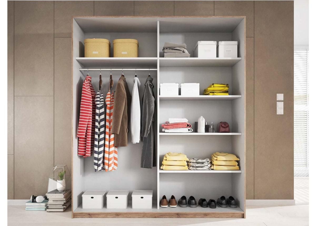 Lükandustega riidekapp suurendatud