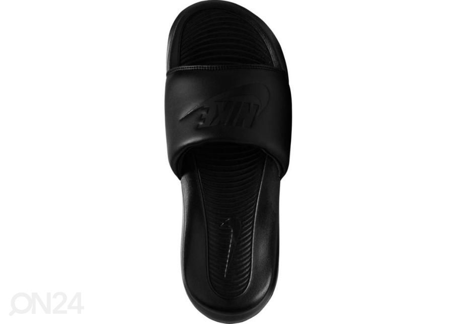 Meeste plätud Nike Victori One suurendatud