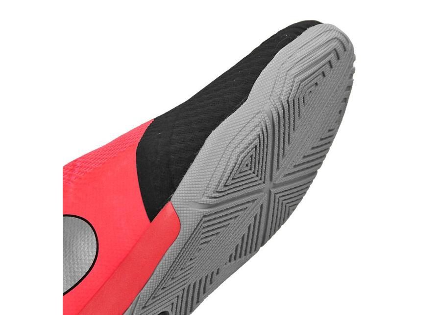 Meeste saali jalgpallijalatsid Nike Phantom Vnm Academy IC M AO0570-606 suurendatud