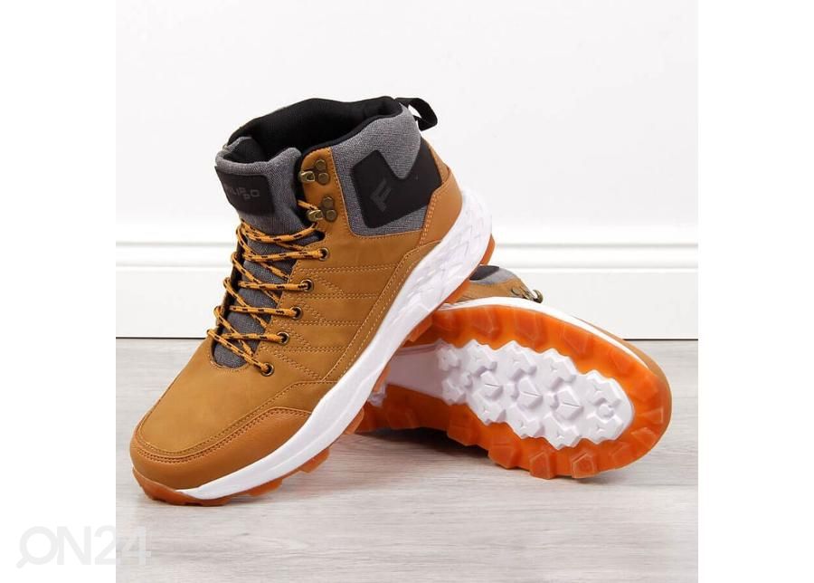 Meeste talvesaapad Filippo suurendatud