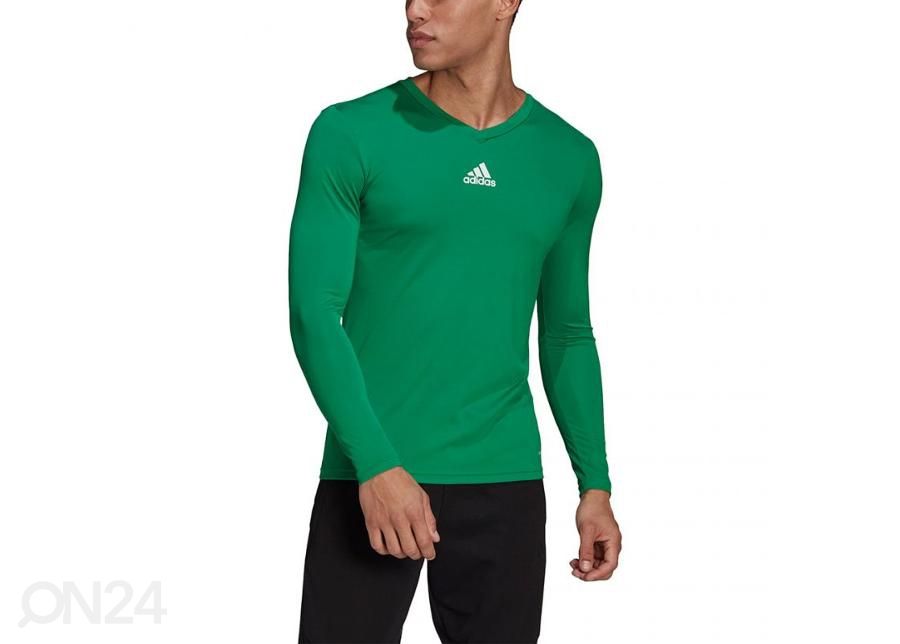 Meeste treeningsärk Adidas Team Base Tee suurendatud