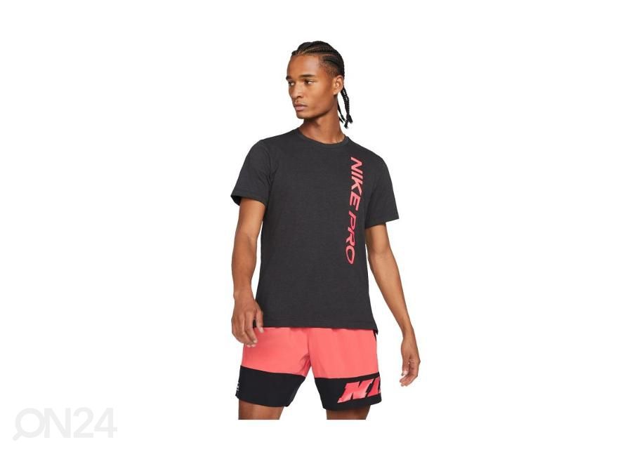Meeste treeningsärk Nike Pro suurendatud