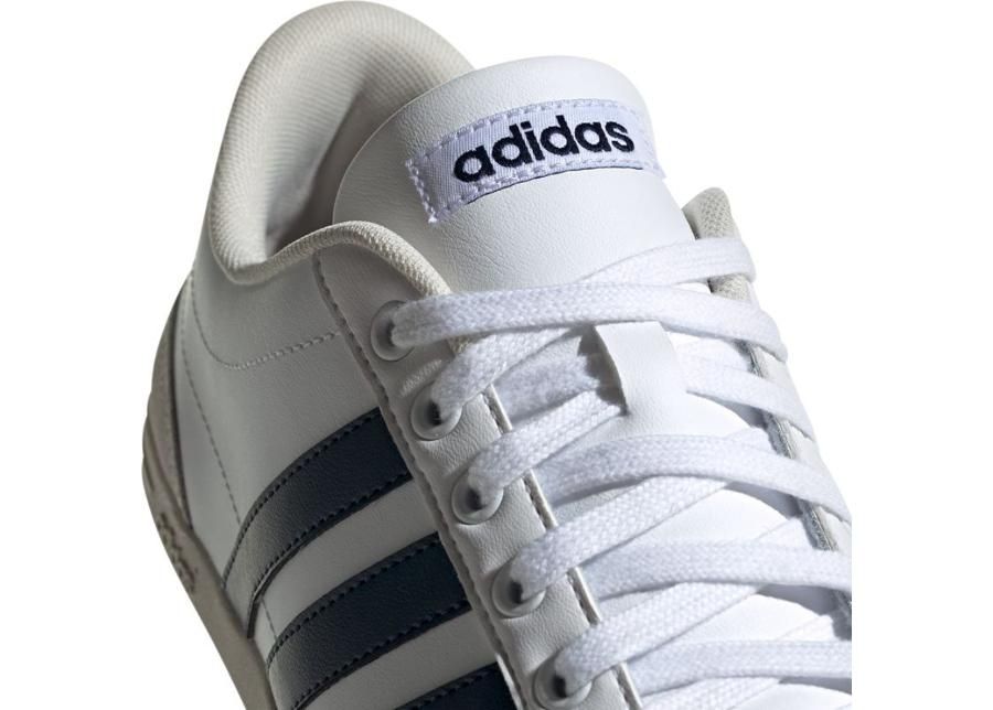 Meeste vabaajajalatsid Adidas Caflaire M EE7599 suurendatud