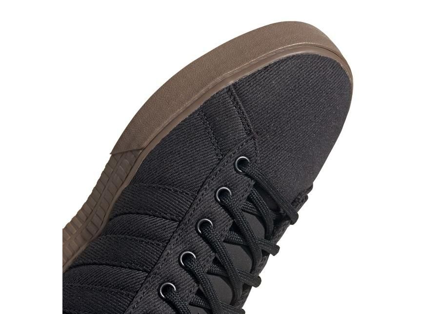 Meeste vabaajajalatsid Adidas Daily 3.0 M FW7046 suurendatud
